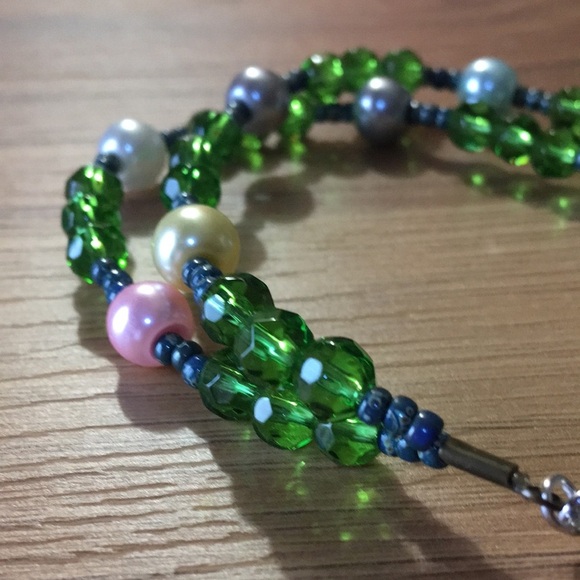 Double Strand Ladies Beaded Bracelet, Green Beaded Ladies Bracelet with Pearls - Picture 4 of 7